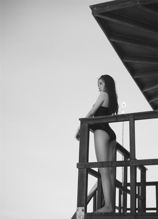 Tag: Angela Phương Trình, sexy.