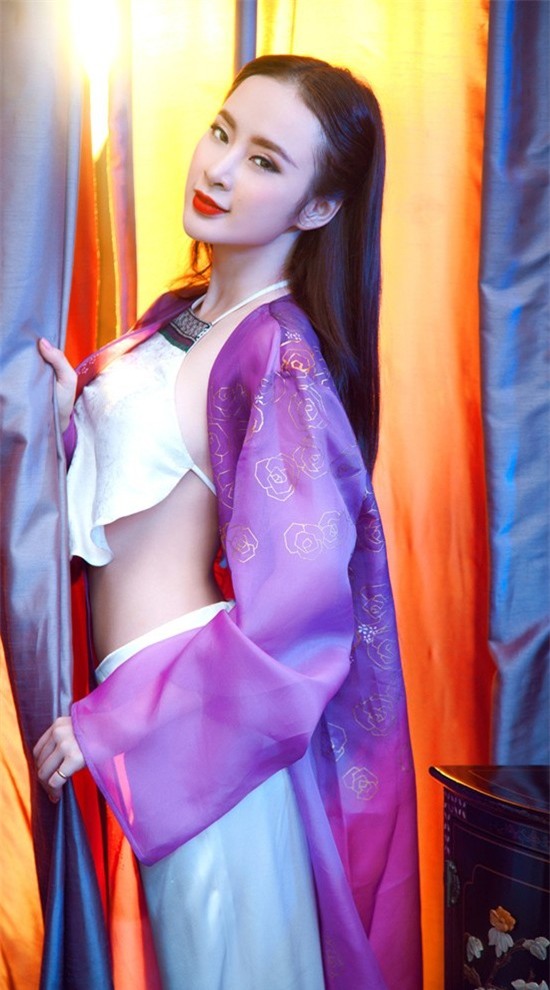 Tag: Angela Phương Trình, sexy.