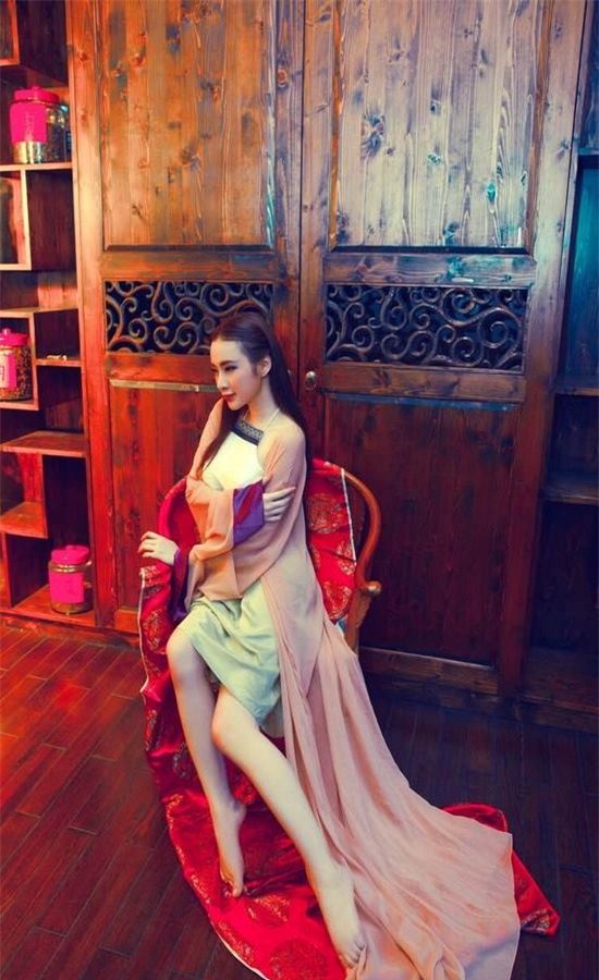 Tag: Angela Phương Trình, sexy.