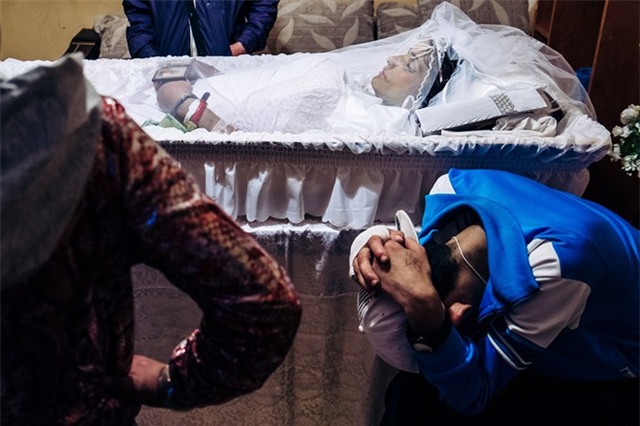 Cuộc sống nhem nhuốc dưới hầm ngầm của thiếu nữ Romania