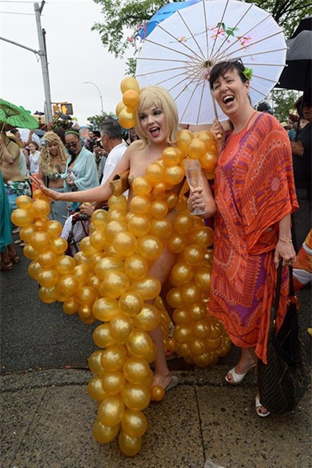 Hang tram “nang tien ca” do bo tren duong pho My