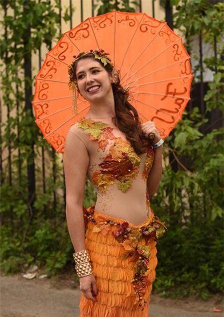 Hang tram “nang tien ca” do bo tren duong pho My