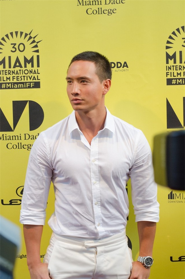 Ảnh ngô nghê của Kim Lý thời thơ ấu