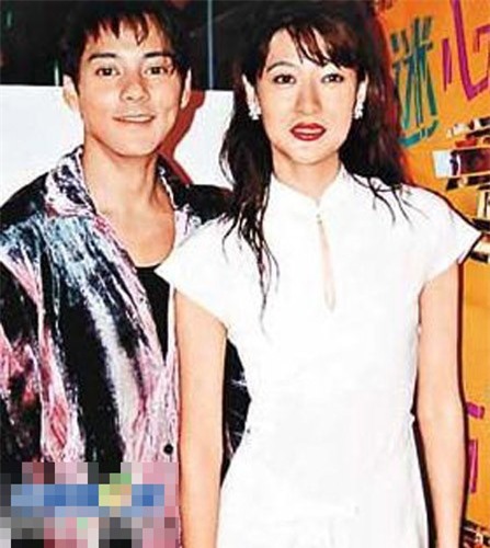 “Sao phim cấp ba” Trần Bảo Liên qua đời khi báo chí i xèo về chuyện tình cảm của cô với một đại gia có tuổi. Hiếm ai biết rằng, trong giai đoạn đầu khởi nghiệp, cô và tài tử Mạc Thiếu Thông từng yêu thương thắm thiết. Đây là hình ảnh hiếm hoi của cặp đôi khi còn mặn nồng.