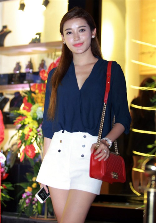 Nhan sắc Á hậu Huyền My ngày càng gây thất vọng - 1