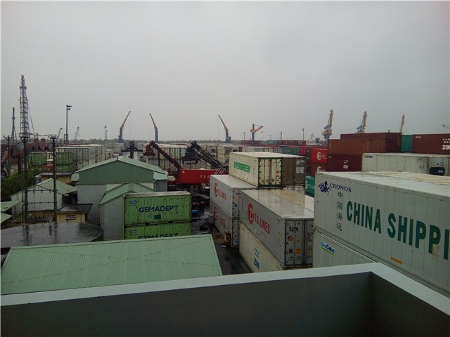 Khu neo đầu tàu thuyền tại Đồ Sơn đã được chằng buộc trước mưa lớn