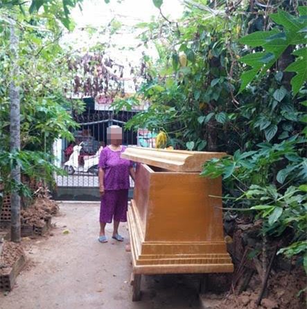 quan tài, cha mẹ, TP Huế, công an