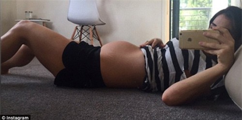 Ảnh mẹ mang thai đôi vẫn nâng tạ bị chỉ trích thậm tệ - 4