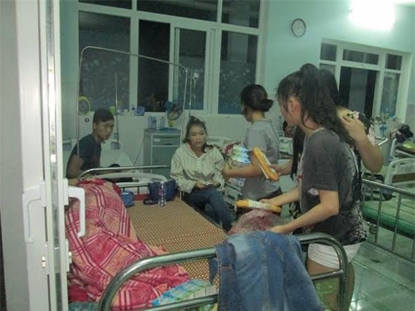xe khách, đèo Lo Xo, tai nạn, bị thương, cấp cứu