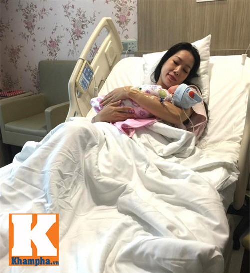 Trịnh Kim Chi đã sinh con gái thứ 2 vào trưa nay - 1
