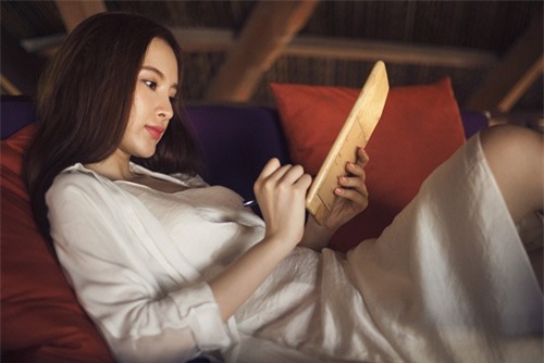 Angela Phương Trinh đẹp dịu dàng tựa thiên thần - 1