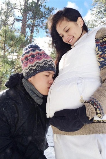 Mỹ nhân Việt chọn cách sinh con ở nước ngoài