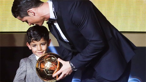 Fan Bồ Đào Nha hy vọng Cristianinho sẽ đoạt được Bóng vàng như CR7