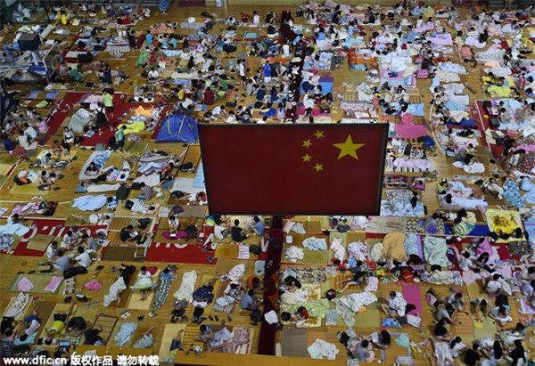 sinh viên, nắng nóng, ngủ, điều hòa