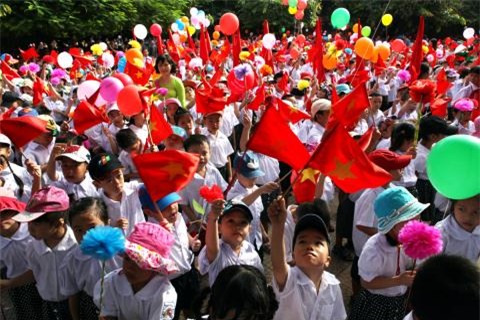 PGS Van Nhu Cuong: Khai giang truong Luong The Vinh khong moi khach cho ngan gon!