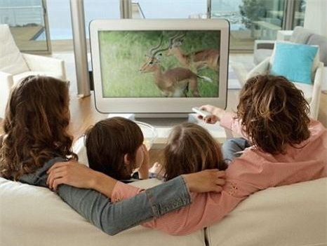 7 chieu de TV khong tro thanh hiem hoa voi con