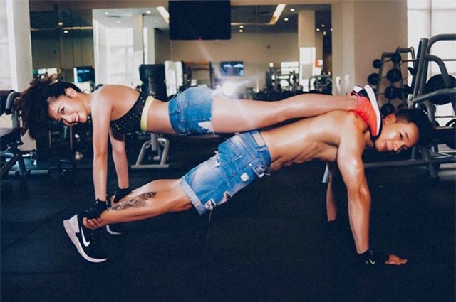 Cặp đôi huấn luyện viên nóng bỏng chia sẻ bí quyết giữ dáng