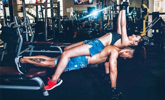 Cặp đôi huấn luyện viên nóng bỏng chia sẻ bí quyết giữ dáng