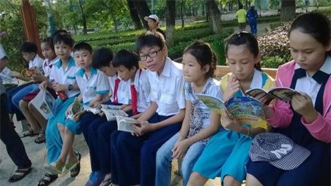 Thu vi thu vien sach trong cong vien dau tien o Sai Gon