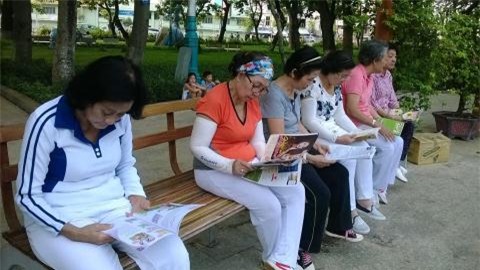 Thu vi thu vien sach trong cong vien dau tien o Sai Gon