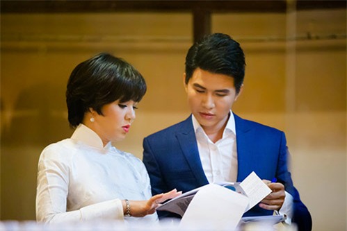 Diễm Quỳnh tự tin sánh đôi cùng MC nam trẻ - 3