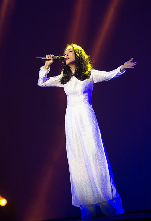 Diễm Quỳnh tự tin sánh đôi cùng MC nam trẻ - 8