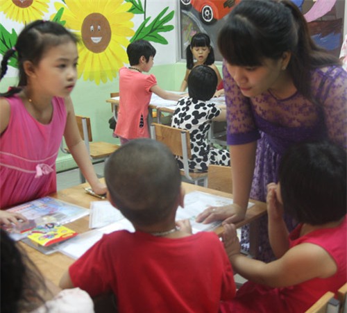 Suy ngẫm với bài thơ 'Anh không lấy vợ giáo viên đâu' - 2