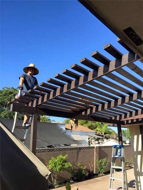 Bằng Kiều nhễ nhại mồ hôi tự sửa nhà ở Mỹ - 2