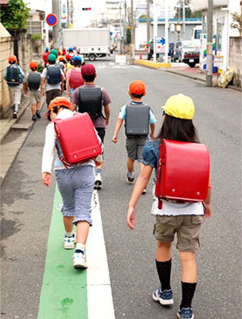 “Dạo” một vòng thế giới xem ngày khai trường các nước - 3