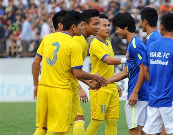 v.league “nang mui” tieu cuc vi vff, vpf “ve duong cho huou chay” - 1