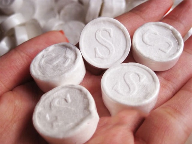 Mỹ phẩm dạng viên nén được nhiều người dùng tìm mua . Ảnh: NVCC.