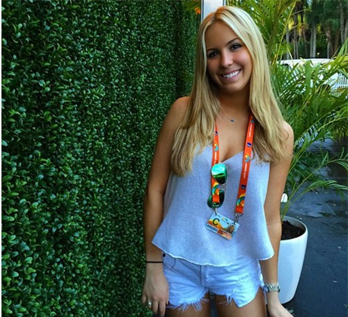 em gai “hoa khoi quan vot” tan tinh... neymar - 10