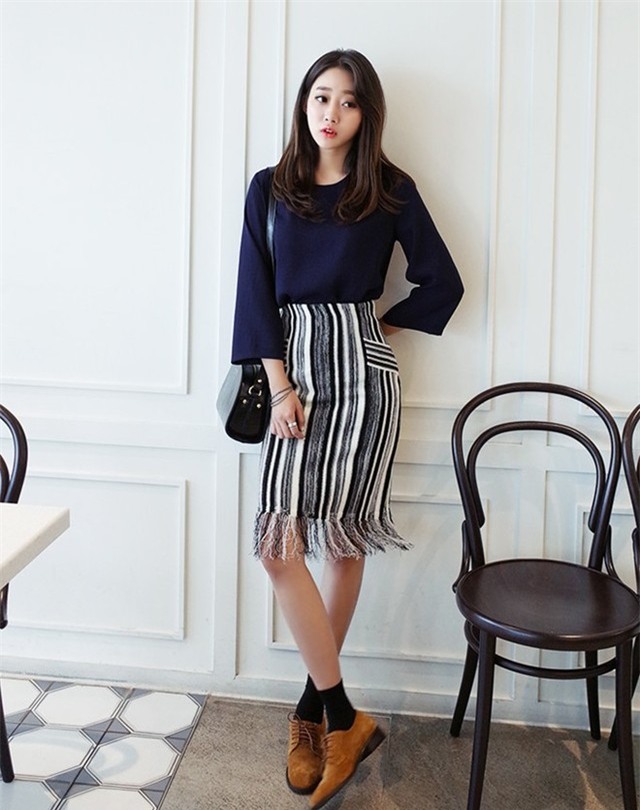 7 kiểu váy thu được lòng hot girl xứ Hàn