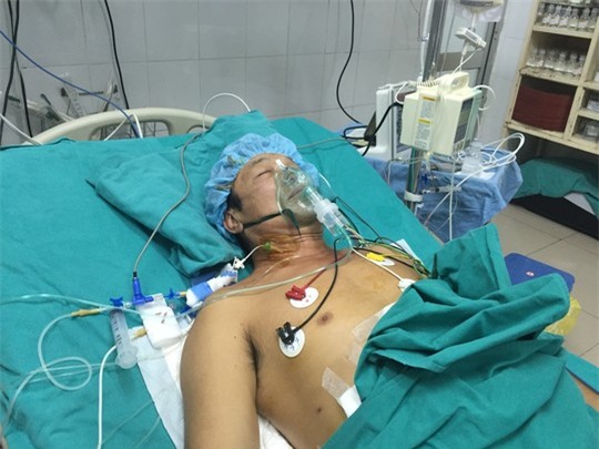 Những hình ảnh lần đầu công bố về ca ghép tạng xuyên Việt - 31