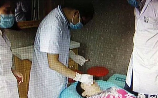 tq: chong can dut mui vo vi khong tra loi dien thoai - 2