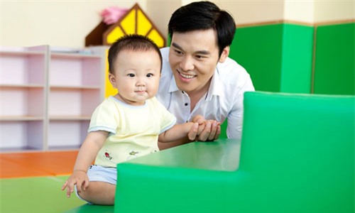 Mẹo “ít biết” nuôi con thông minh từ khi sơ sinh - 2
