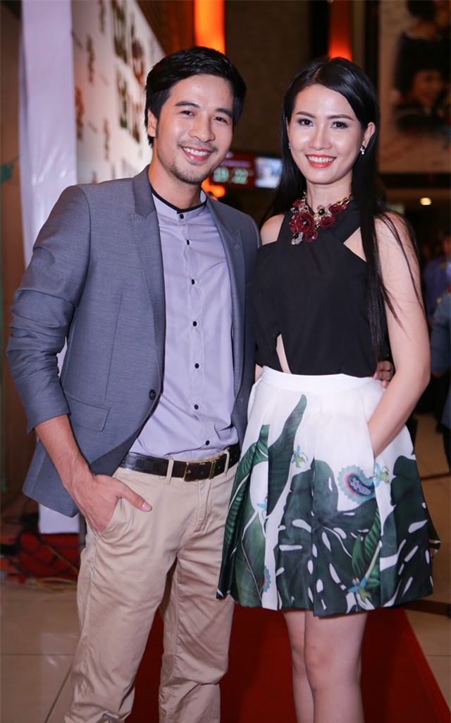 Đoàn Minh Tài và Phan Thị Mơ tình tứ trên thảm đỏ