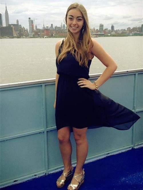 co gai than kho vi xinh dep qua muc - 7