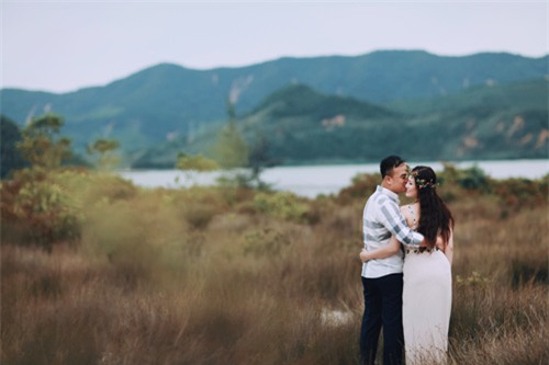 Ảnh cưới độc lạ của cặp đôi “Yêu là cưới” - 5