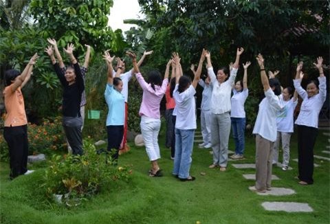 Cô giáo Tây dạy học miễn phí suốt 15 năm tại Sài Gòn