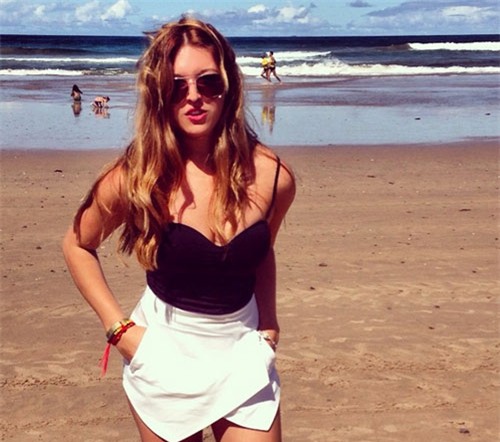 ban gai tan binh man city hop hon canh may rau - 1