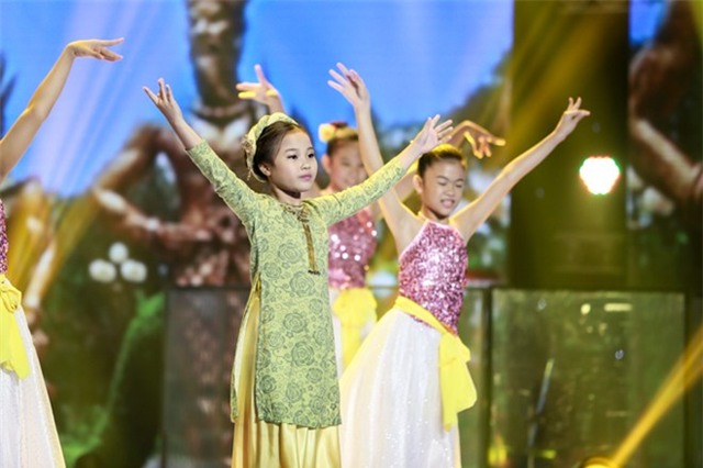 Bích Hạnh chinh phục ca khúc khó.