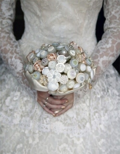 Tròn mắt ngắm những bó hoa cô dâu cực "độc" trong ngày cưới - 2