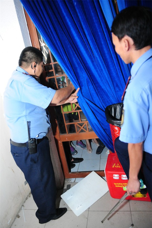 Mỹ Tâm, Sơn Tùng vượt hàng rào fan cuồng vào sân khấu