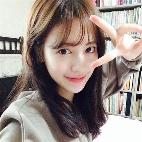 cu dan mang vua tim ra nu dien vien dep nhat xu han - 1