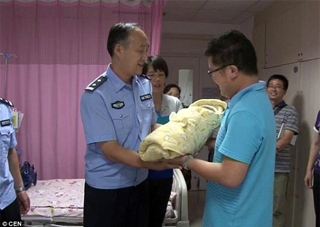 tq: giau chong bi say thai, vo trom tre so sinh - 2
