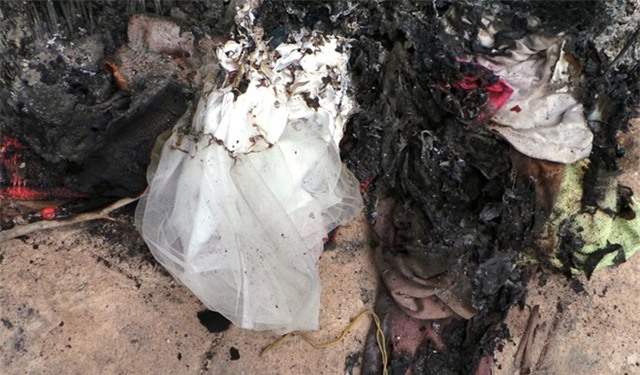 Người ông lặng lẽ trong căn nhà đặt 4 cỗ quan tài