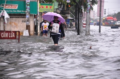 sài gòn, ngập, vật vã