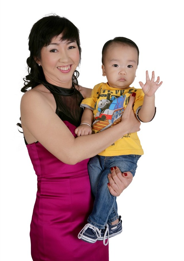 Hiện tại, nghệ sĩ Hữu nghĩa mãn nguyện với công việc và hạnh phúc mình đang có.