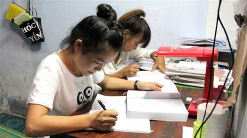 Chủ nhà trọ sinh viên lạm thu tiền điện - ảnh 1